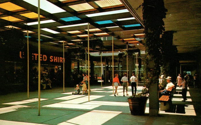 Northland Center (Northland Mall) - Old Postcard (newer photo)